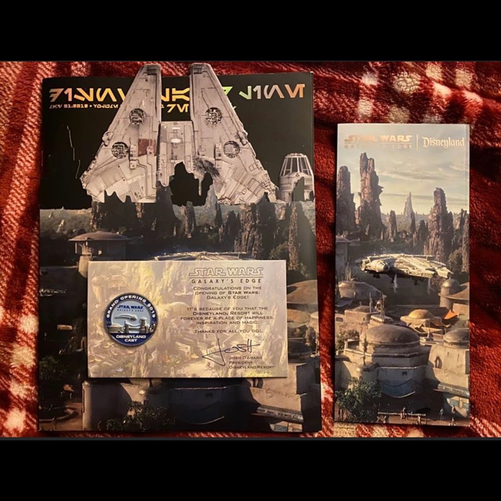 Exclusive Star Wars Galaxy’s Edge